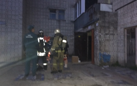 Появились подробности ночного пожара на Тракторной