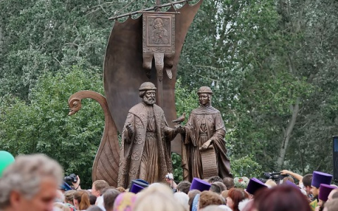 Стало известно, кто из звезд шоу-бизнеса выступит на Дне Петра и Февронии в Муроме