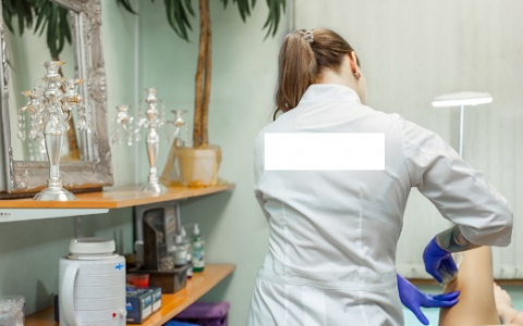 Владимирский мастер шугаринга: "В процессе у мужчин бывает эрекция, но мы справляемся!"