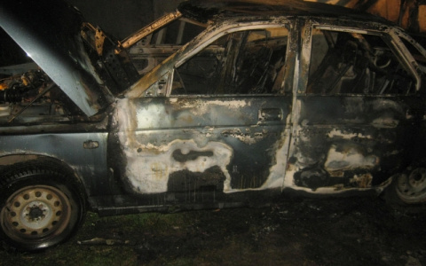 Муромлянин из-за личной неприязни сжег машину соседа