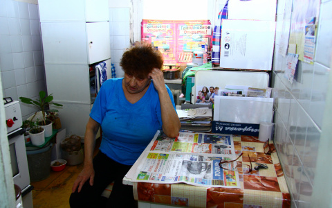 В Кольчугино мужчина обобрал до нитки родную мать самым наглым образом