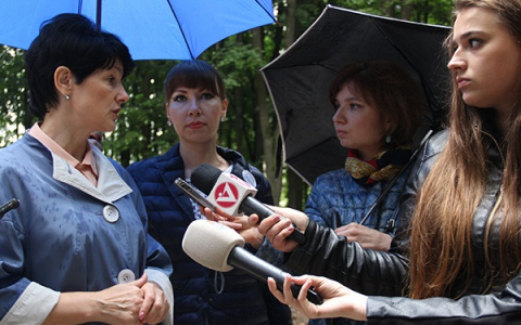 Ольга Деева проверила ход работ в сквере за ГДК