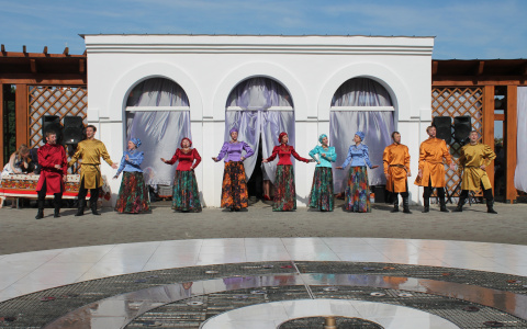 Во Владимире прошел грандиозный «Вишневый Спас» (фото)