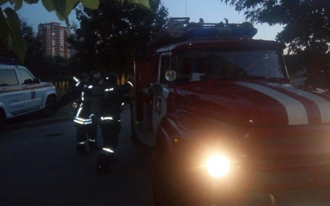 В многоэтажке на Верхней Дуброве произошел пожар