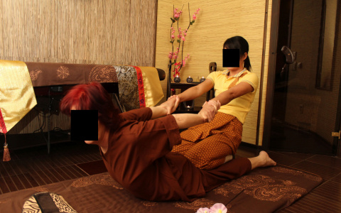 Новости России: клиентке тайского салона сломали позвоночник на расслабляющем массаже