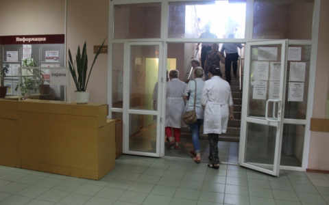 В городской больнице №4 провели срочную эвакуацию людей