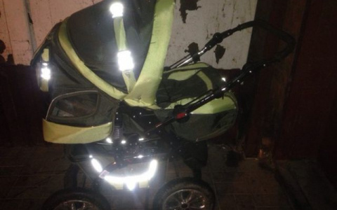 На улице Токарева автоледи сбила коляску с грудным ребенком