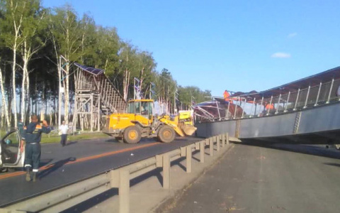 Обрушение пешеходного моста на М7: пострадавшие до сих пор в тяжелом состоянии