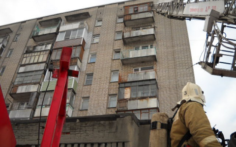 Из-за ревности женщина устроила пожар на Юбилейной, в котором едва не погибли несколько семей