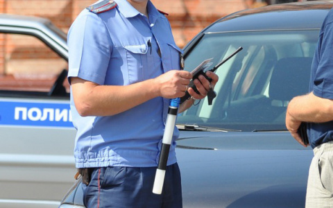 В Собинке мужчина притворился другим человеком чтобы ему не выписали штраф