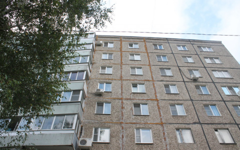 Появились новые подробности о падении парня с крыши на Горького