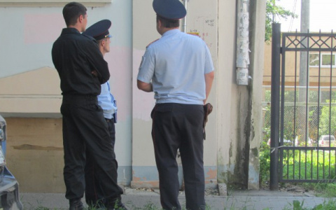 Новости России: пьяный мужчина случайно прострелил себе в голову из пистолета