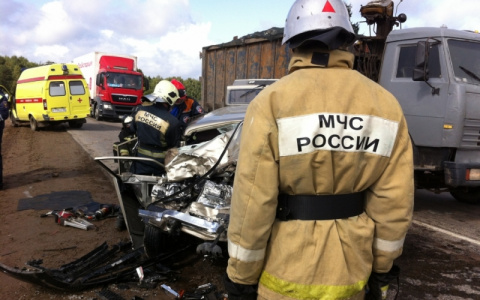 В шокирующей аварии в Александровском районе погибли 2 человека