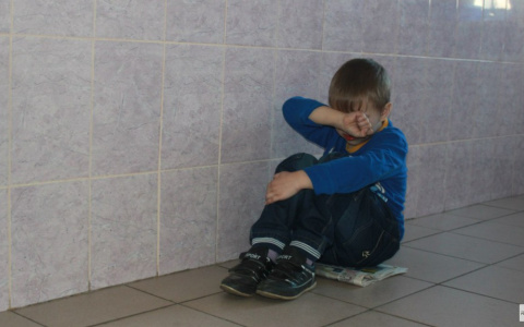 Во владимирской школе неизвестный ворует сменку у учеников