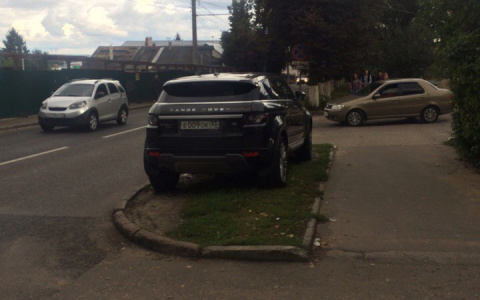 "Паркуюсь, как хочу": автохамы на улицах города