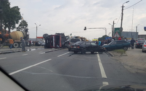 Страшная авария у "Ленты": 2 погибших