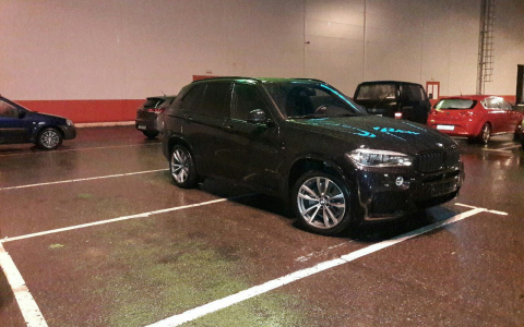 "Паркуюсь, как хочу!": город должен знать героев в лицо