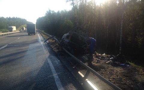 Авария в Камешковском районе: 40-летняя женщина сгорела в машине