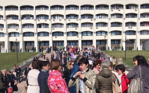 МЧС: пол Владимира эвакуировано из-за реальной угрозы взрыва