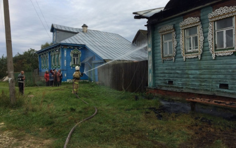 65-летний мужчина погиб во время мощного пожара в Судогодском районе