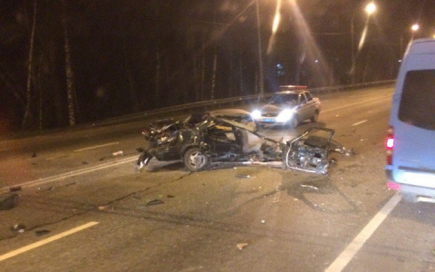 После ДТП в Покрове от автомобиля "Киа" остались одни колеса