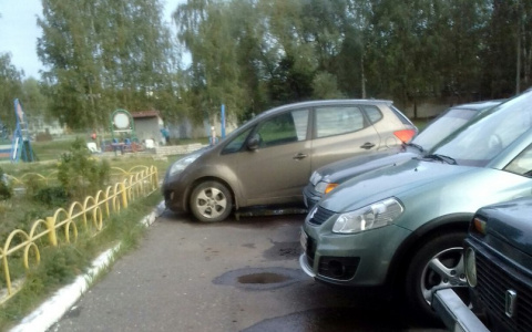 "Паркуюсь, как хочу": новые герои нашего города