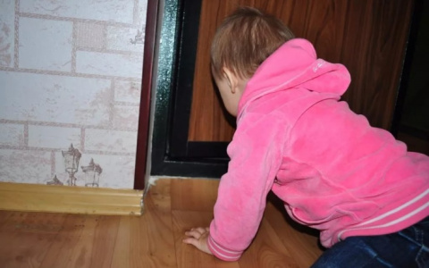 В Коврове родители напоили 3-летнюю дочь алкоголем "забавы ради"