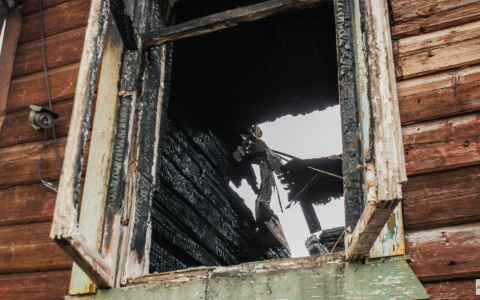 "Они мне не нравились": В Ленобласти мужчина убил троих соседей и сжег трупы