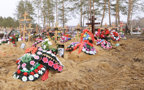 Гусевчанин зарабатывал на жизнь воровством на кладбищах