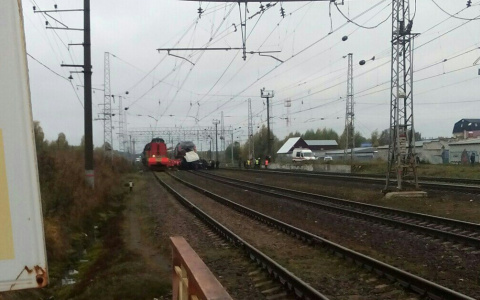 Официальный комментарий из администрации: "Люди спали, а водитель закричал!"