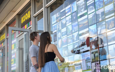 Гороскоп на четверг: В окружении Львов в этот день появится очень необычная особа