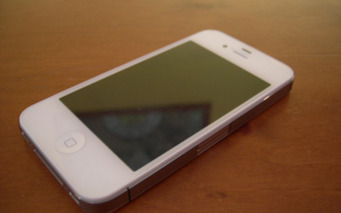 Владелец iPhone 4S заплатит 45 000 руб за клевету на владимирский суши-бар