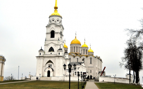 Успенский собор закроют от "простых смертных" ради искусства