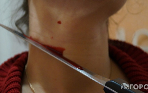 Новости России: Пьяная женщина заколола ножом в сердце и расчленила соседку по коммуналке