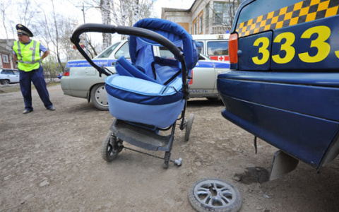 В Муроме машина сбила маму с ребенком в коляске