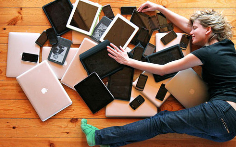 Названы самые странные гаджеты уходящего 2017 года