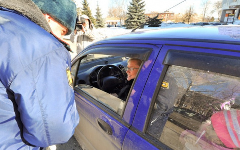 Вступили в силу единые правила движения на круговых перекрестках