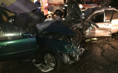 Медикам не удалось спасти девочку, попавшую в страшное ДТП на Пекинке