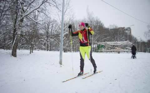 Кататься на лыжах в Дружбе теперь можно и под покровом ночи