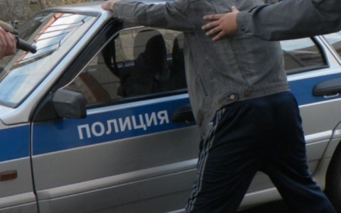 Пенсионер из Гусь-Хрустального пытался поджечь знакомую прямо на рабочем месте