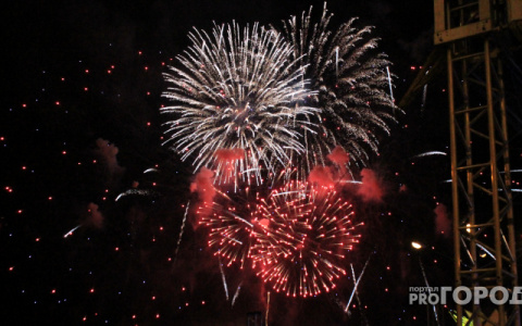 Лайфхак: как запустить салют и остаться целым и невредимым