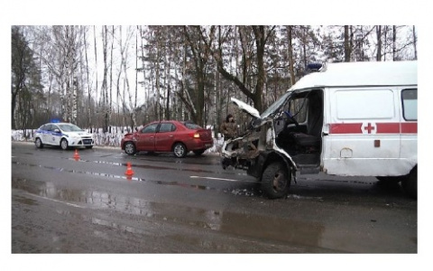 В Муромском районе, скорая, перевозившая пациентку, попала в ДТП