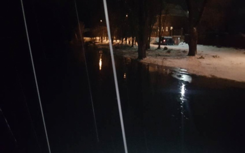 В канун Нового года в Судогде река вышла из берегов и затопила ближайшие участки