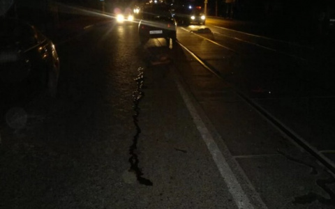 Под Камешково сбили девушку, которая в темноте сидела на проезжей части