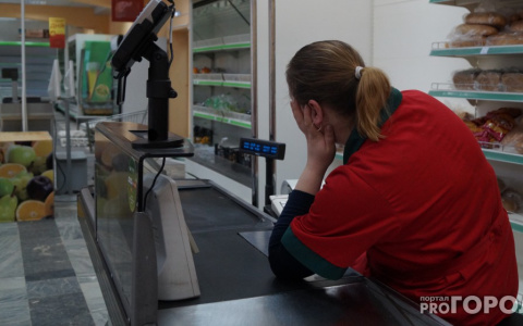 В Кольчугино продавец раздавала продукты бесплатно