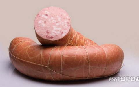 Ученые выяснили, какой вред организму наносят сосиски и колбаса