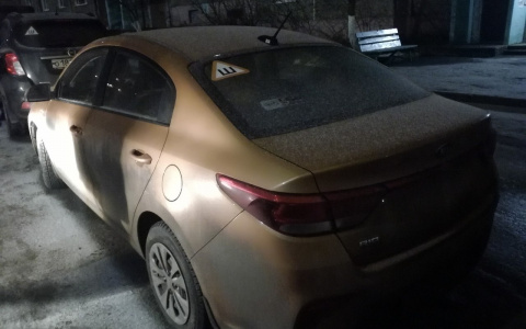 Паркуюсь, как хочу: даже в праздники автохамы продолжают всем мешать