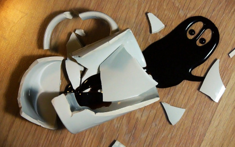 Жительница Владимира отсудила 30 000 рублей за разбитые кружки