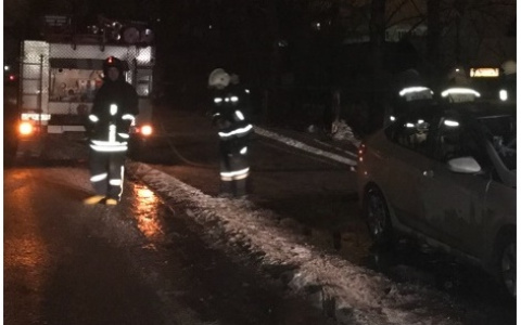 Во Владимире в запертой машине сгорел мужчина