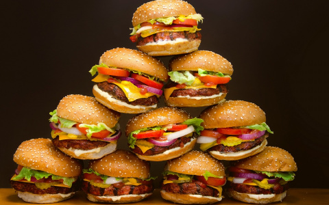 Назван неожиданный вред фастфуда